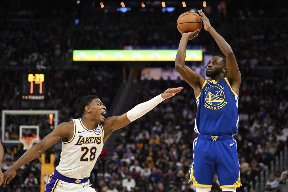 让我们拭目 让我们拭目