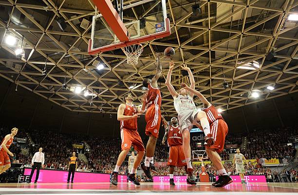 音的前锋 音的前锋